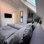 Apartment 1,2,3 *