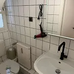 Apartment 1,2,3 *