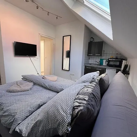 Apartment 1,2,3 *